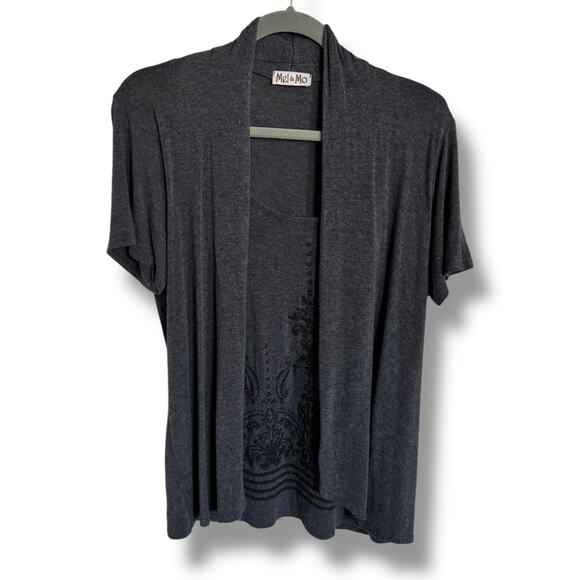 MEL & MO Women's Gray Floral Textured Faux Twinset Top - Picture 4 of 8